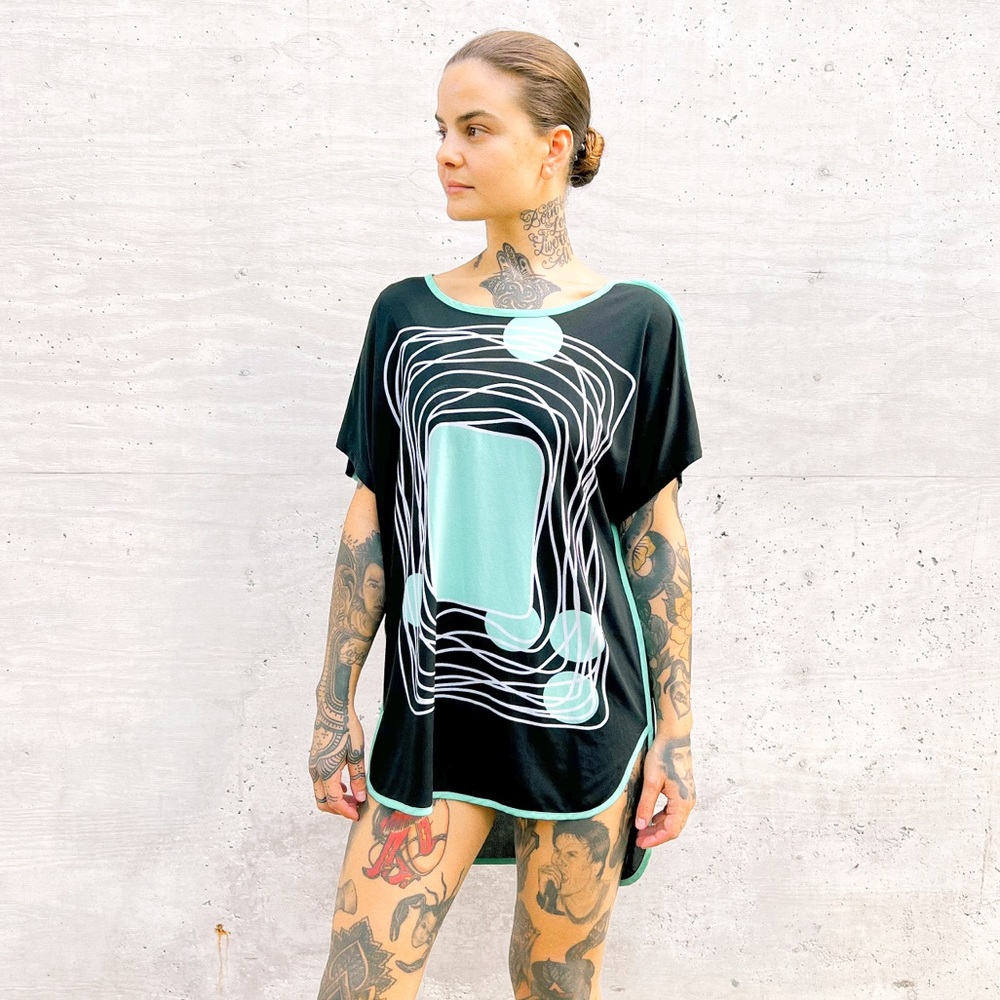 PATRIZIA LUCA MILANO/Preowned Women's Tunic Graphic Print sz M Green White Black